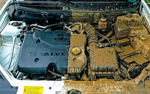 Как отмыть двигатель автомобиля